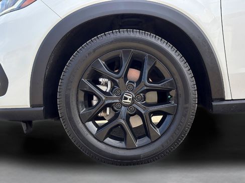 Certified 2025 Honda HR-V Sport image 11