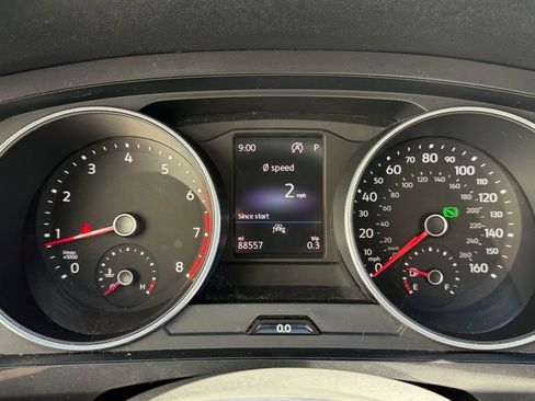 Used 2021 Volkswagen Tiguan S image 7