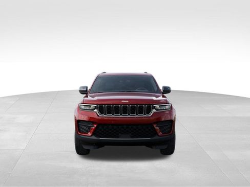 New 2026 Jeep Grand Cherokee Laredo image 7
