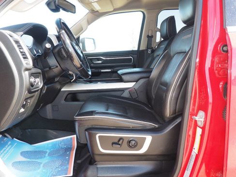 Used 2019 RAM 1500 Laramie image 9