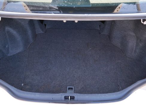 Used 2013 Toyota Camry SE image 18