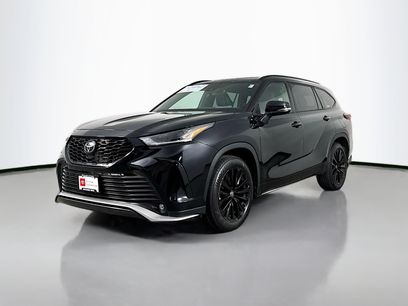 Certified 2025 Toyota Highlander XSE