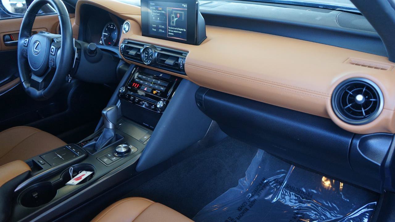 Used 2024 Lexus IS 350 F Sport RWD image 12