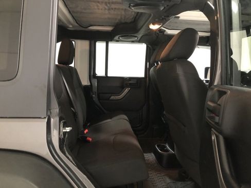 Used 2014 Jeep Wrangler Unlimited Sport w/ Power Convenience Group image 10