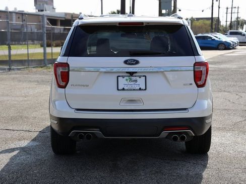 Used 2018 Ford Explorer Platinum image 7