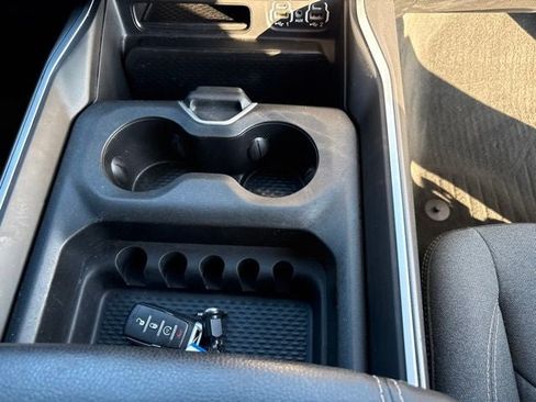 Used 2021 RAM 1500 Big Horn AWD/4WD image 10