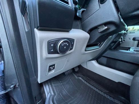Used 2018 Ford F150 XL w/ Equipment Group 101A Mid AWD/4WD image 17