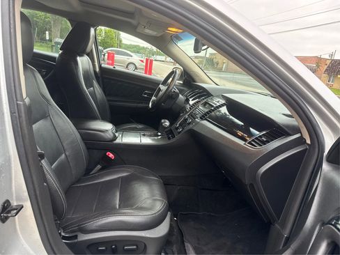 Used 2011 Ford Taurus Limited w/ 301A Rapid Spec Order Code image 22