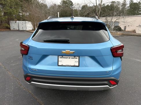 Used 2026 Chevrolet Trax LT w/ LT Convenience Package image 6