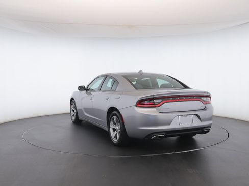 Used 2016 Dodge Charger SXT image 22