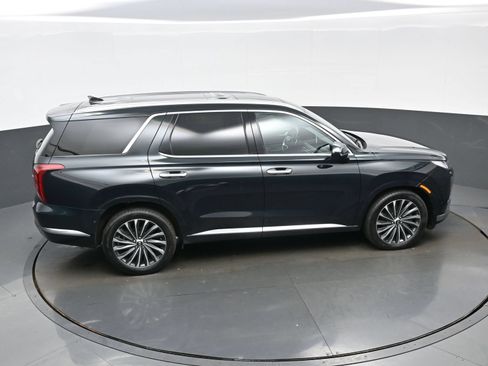 Certified 2023 Hyundai Palisade Calligraphy w/ Cargo Package AWD/4WD image 41