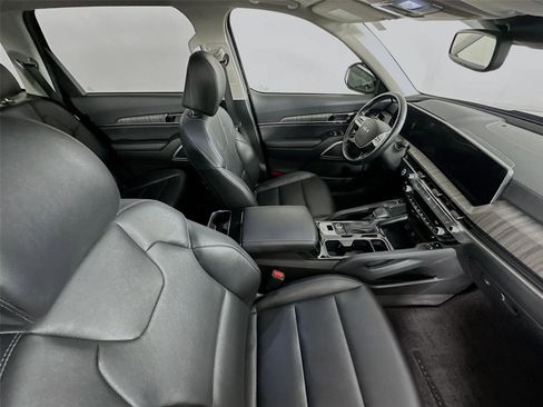 Used 2023 Kia Telluride EX image 29
