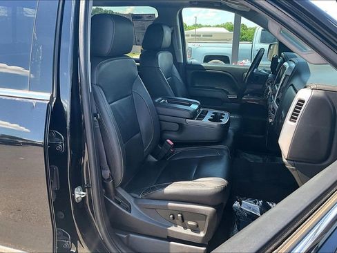 Used 2017 GMC Sierra 1500 SLT w/ SLT Premium Package RWD image 32