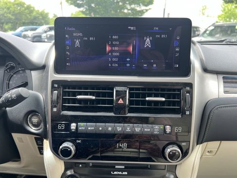 Used 2023 Lexus GX 460 Premium w/ Premium Package AWD/4WD image 19