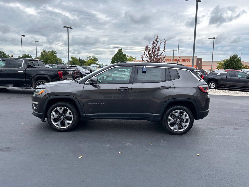 Used 2019 Jeep Compass Limited AWD/4WD image 9