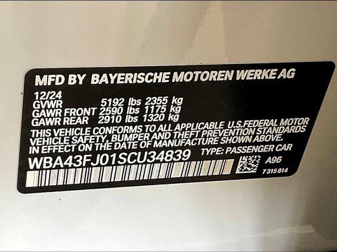 Used 2025 BMW 530i 530i w/ Premium Package image 18