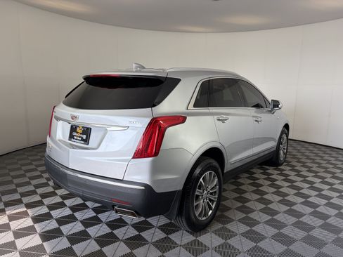 Used 2017 Cadillac XT5 Luxury w/ Driver Awareness Package AWD/4WD image 10