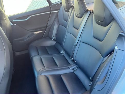 Used 2018 Tesla Model S 75D image 15