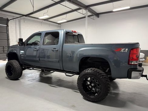 Used 2014 GMC Sierra 2500 SLT w/ SLT Convenience Package AWD/4WD image 9
