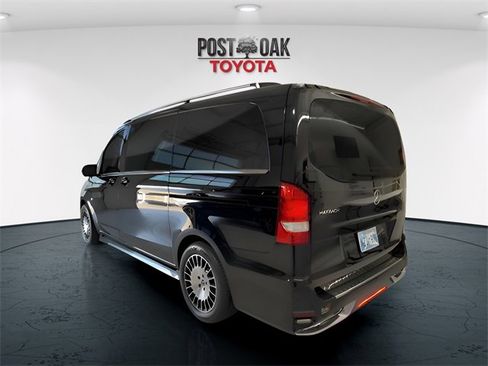 Used 2020 Mercedes-Benz Metris Passenger image 2