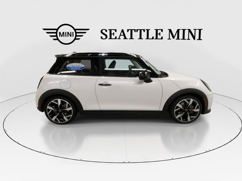 Certified 2025 MINI Cooper S image 12