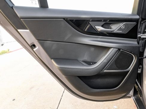 Used 2020 Jaguar XE S image 47