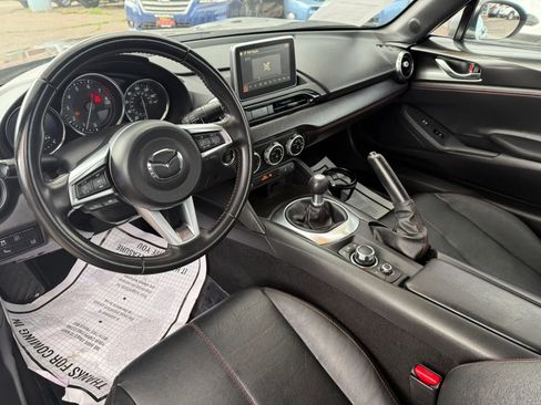 Used 2017 MAZDA MX-5 Miata RF Grand Touring RWD image 11