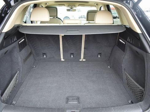 Used 2019 Audi Q5 2.0T Premium Plus w/ Premium Plus Package image 38