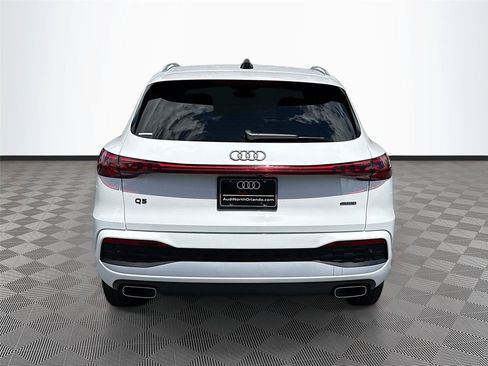 Certified 2025 Audi Q5 Premium w/ Convenience Package AWD/4WD image 6