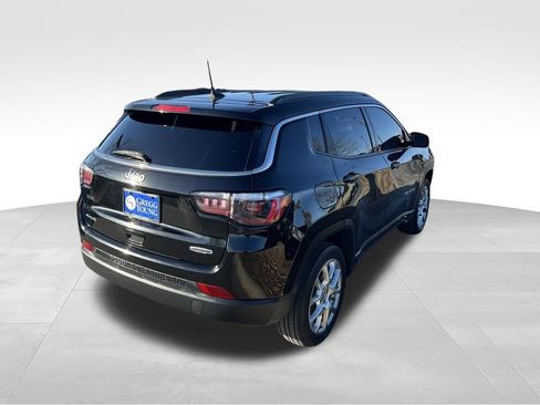 Used 2022 Jeep Compass Latitude image 7