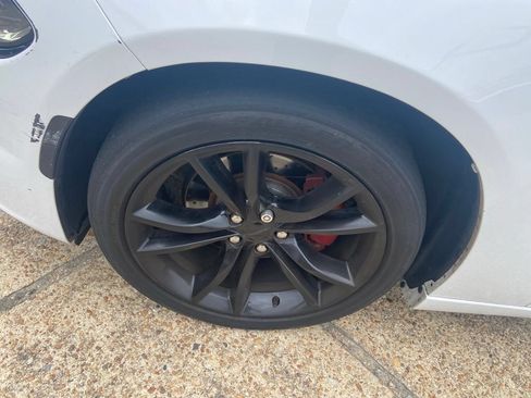 Used 2016 Dodge Charger R/T w/ Plus Group RWD image 33