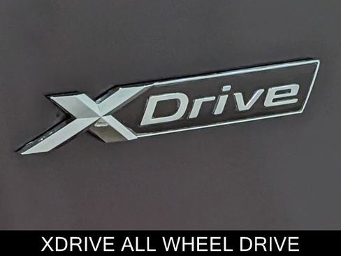 Used 2023 BMW 540i xDrive w/ M Sport Package image 11