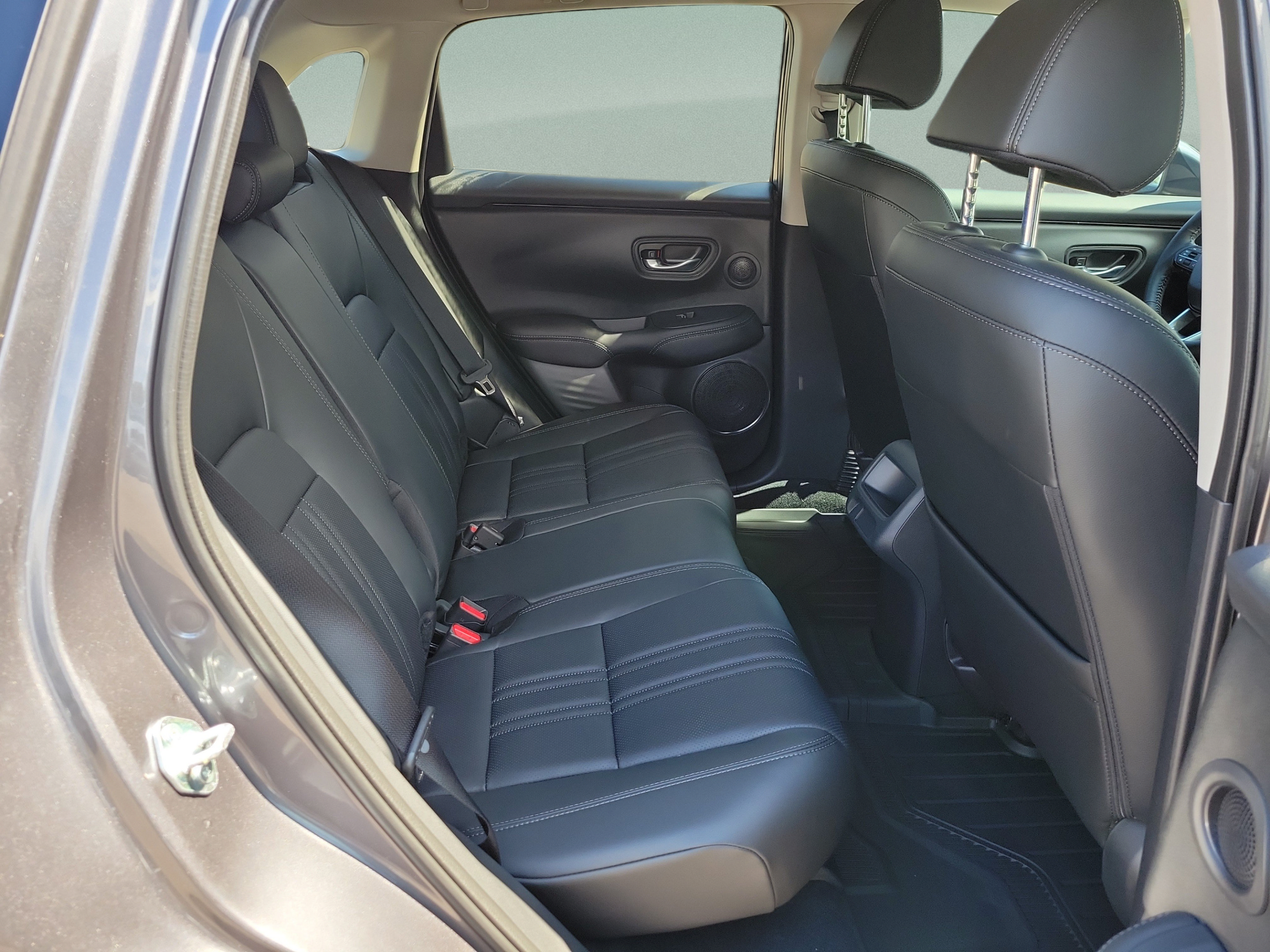 New 2027 Honda HR-V EX-L image 10