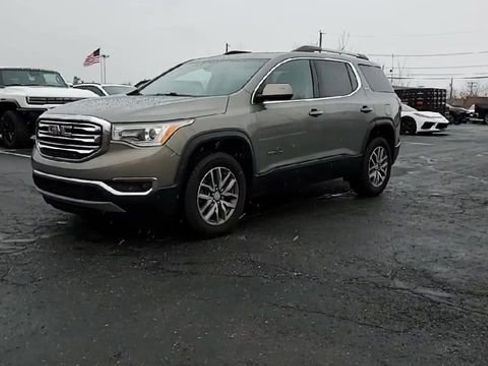 Used 2019 GMC Acadia SLE w/ Driver Alert Package I image 4