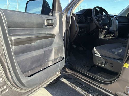 Used 2016 Toyota Tundra SR5 image 17