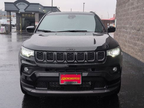 New 2026 Jeep Compass Latitude image 2