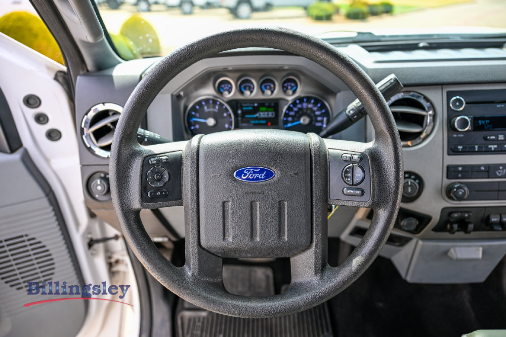Used 2016 Ford F250 XLT w/ XLT Premium Package AWD/4WD image 12