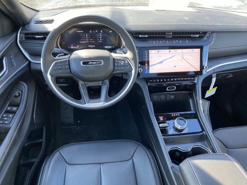 New 2026 Jeep Grand Cherokee Limited w/ Limited Altitude Package image 8