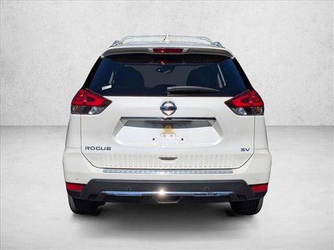 Used 2020 Nissan Rogue SV FWD image 7