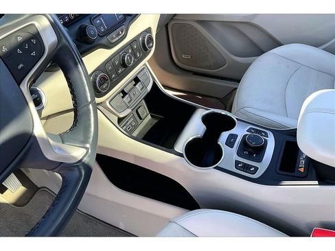 Used 2023 GMC Terrain Denali image 18