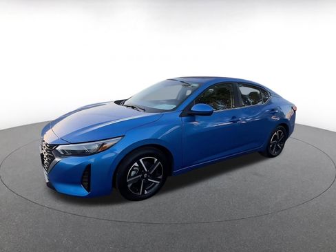 Used 2025 Nissan Sentra SV image 8