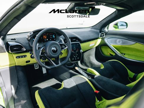 Used 2025 McLaren Artura Performance image 34