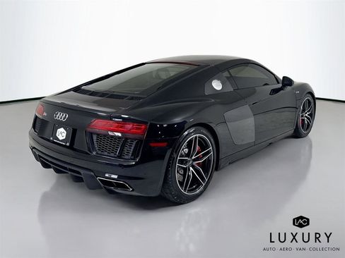 Used 2017 Audi R8 V10 image 6