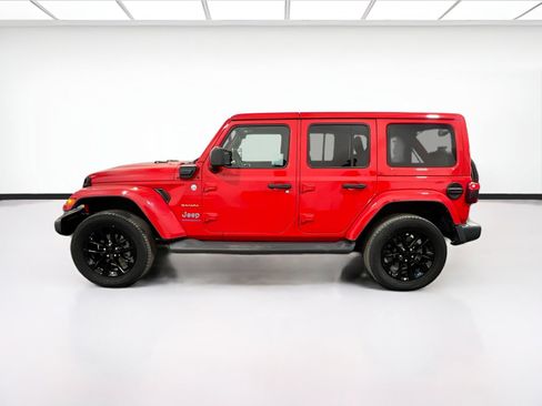 Used 2023 Jeep Wrangler Unlimited Sahara AWD/4WD image 23