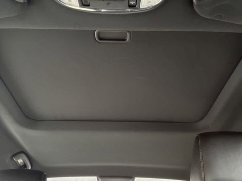 Used 2018 Dodge Charger GT image 9