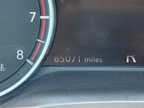 Used 2024 Nissan Rogue S AWD/4WD image 19