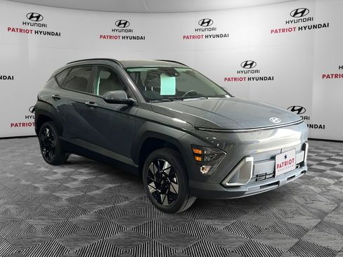 New 2025 Hyundai Kona SEL image 2