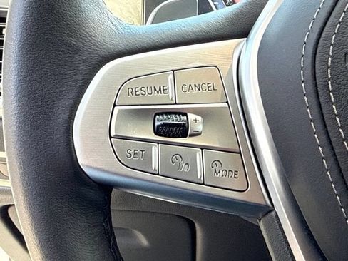 Used 2026 BMW X7 xDrive40i AWD/4WD image 25