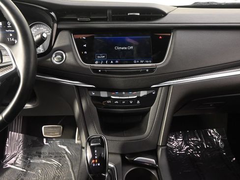 Certified 2025 Cadillac XT5 Sportv w/ Technology Package AWD/4WD image 27