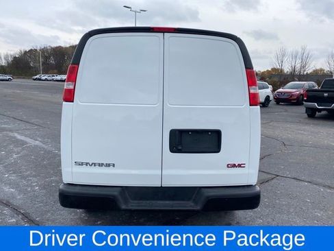 Used 2024 GMC Savana 2500 Extended w/ Driver Convenience Package image 4